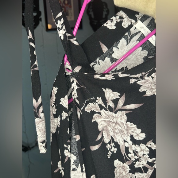 Spiritual Gangster Kimono Style Robe- small tear on tie - Picture 3 of 4